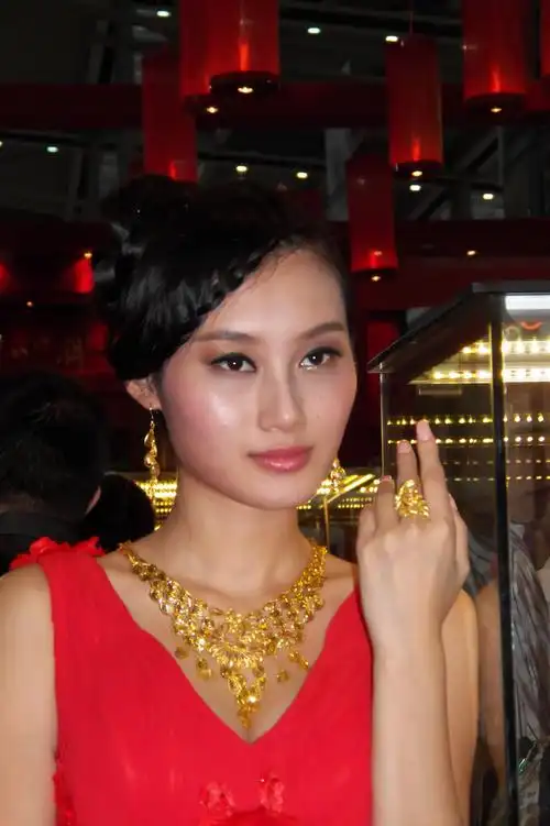 小污女-黄果短剭小污女剧场封面图